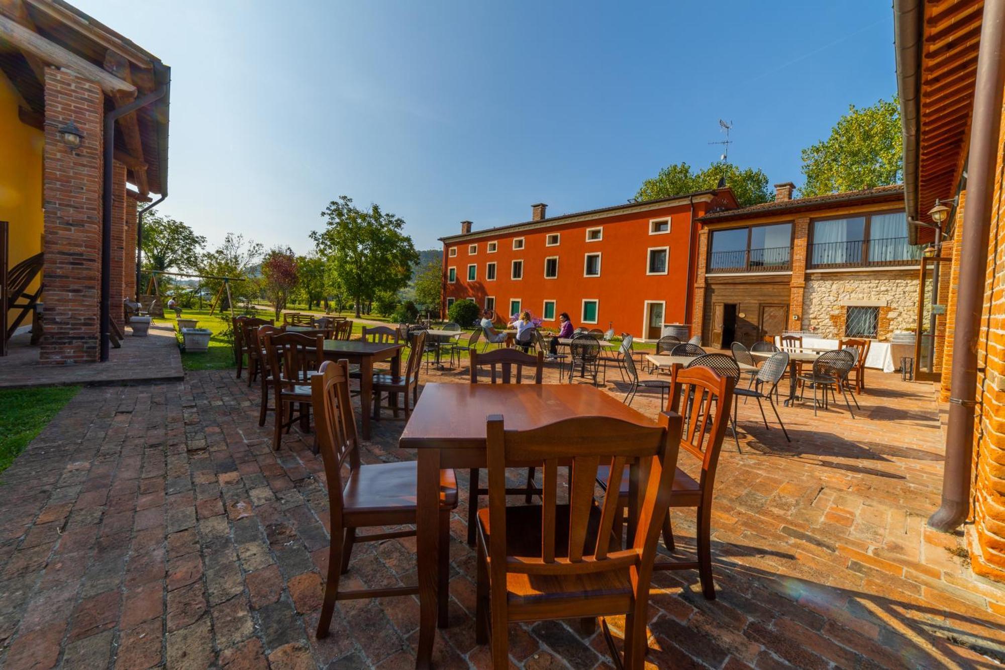 Agriturismo Riva Ratta มอนเตคคิโอ มัจจอเร ภายนอก รูปภาพ