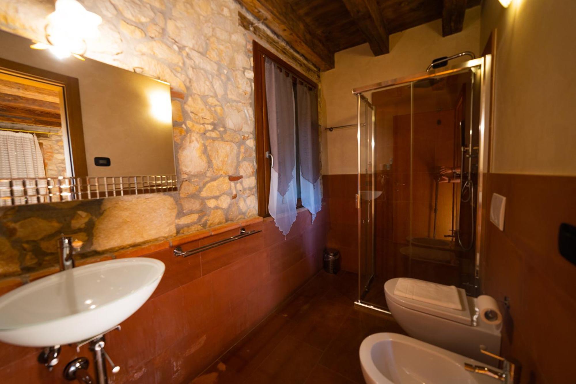 Agriturismo Riva Ratta มอนเตคคิโอ มัจจอเร ภายนอก รูปภาพ